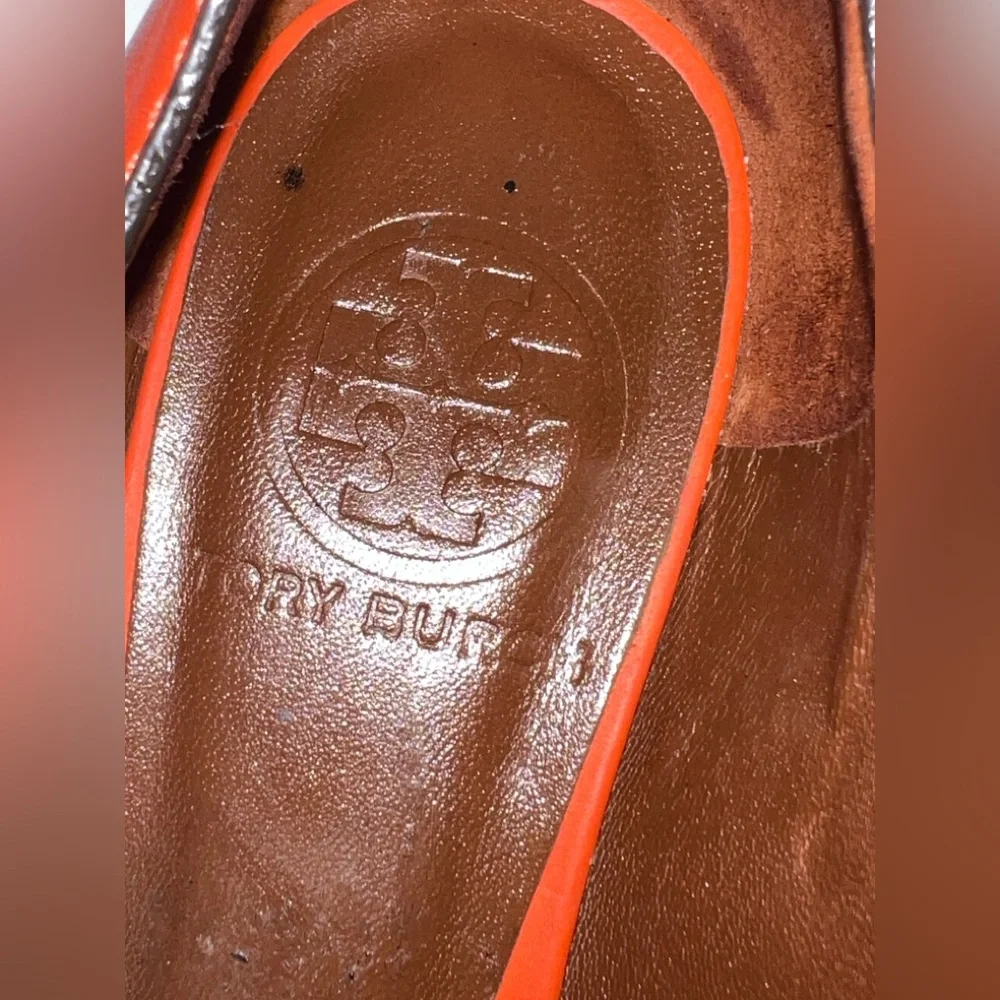 Tory Burch woman’s flat orange shoes size‎ 5